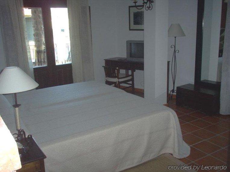 Hotel Spa Villa De Mogarraz Værelse billede
